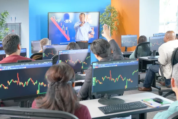 cr=t_0%,l_0%,w_100%,h_100%